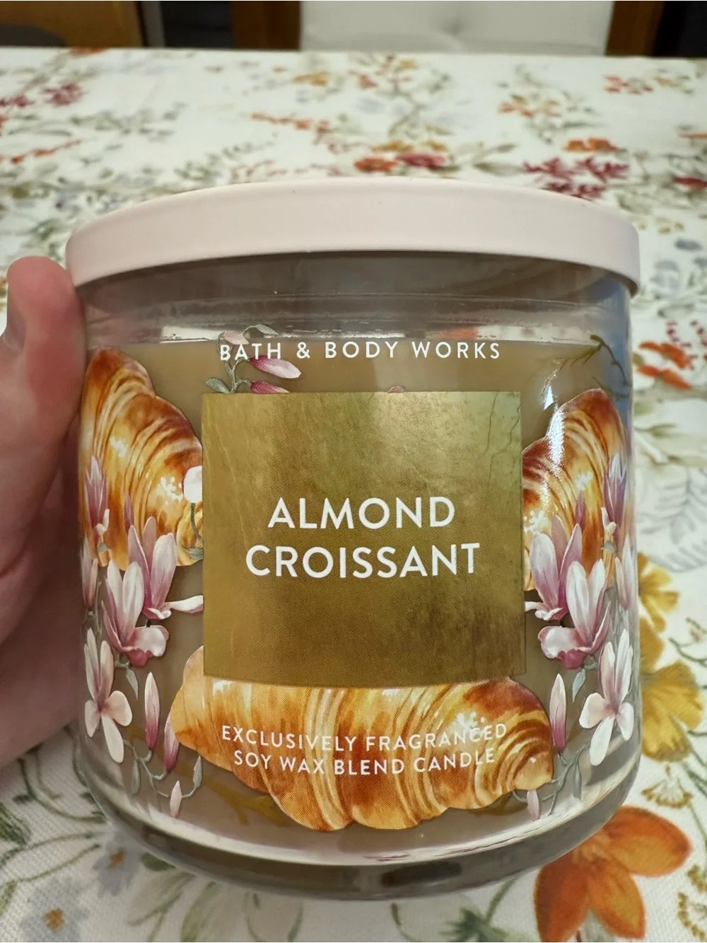 Bath & Body Works Almond Croissant Candle - Pink Lid, Gold Label